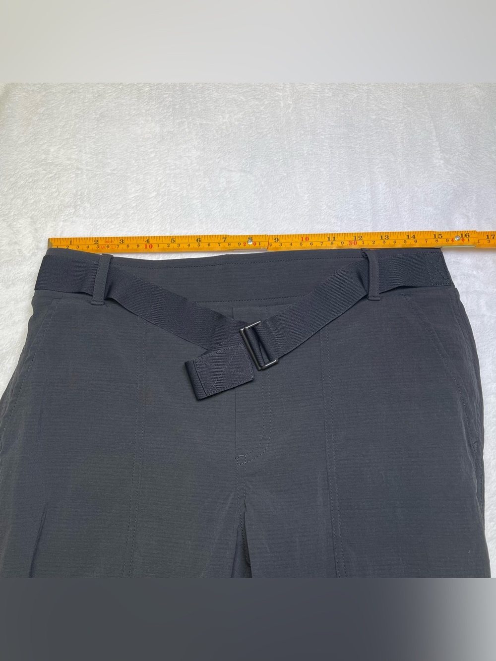 Athleta Trekkie Pant Size 8 Black Drawstring Cargo Joggers Hiking Travel Stretch - Picture 8 of 9